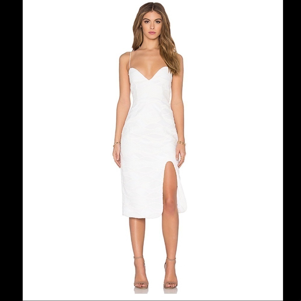 NEW NICHOLAS Wave Lace Sweetheart Dress in White